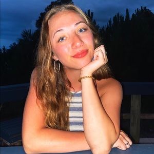 Meet your Posher, Haylee